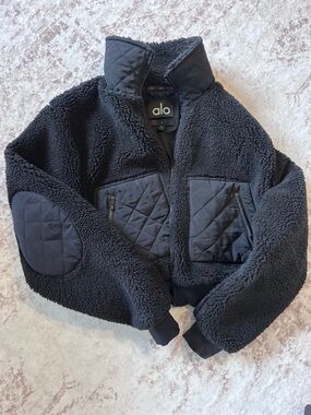 ALO Yoga Black Sherpa Puffer Jacket